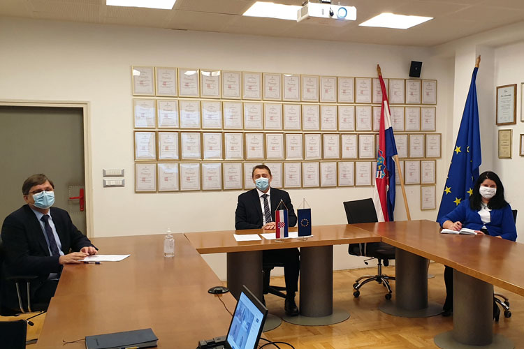 Slika /slike/Vijesti/ERDF/EPPR/Potpis ugovora EPPR_2.jpg
